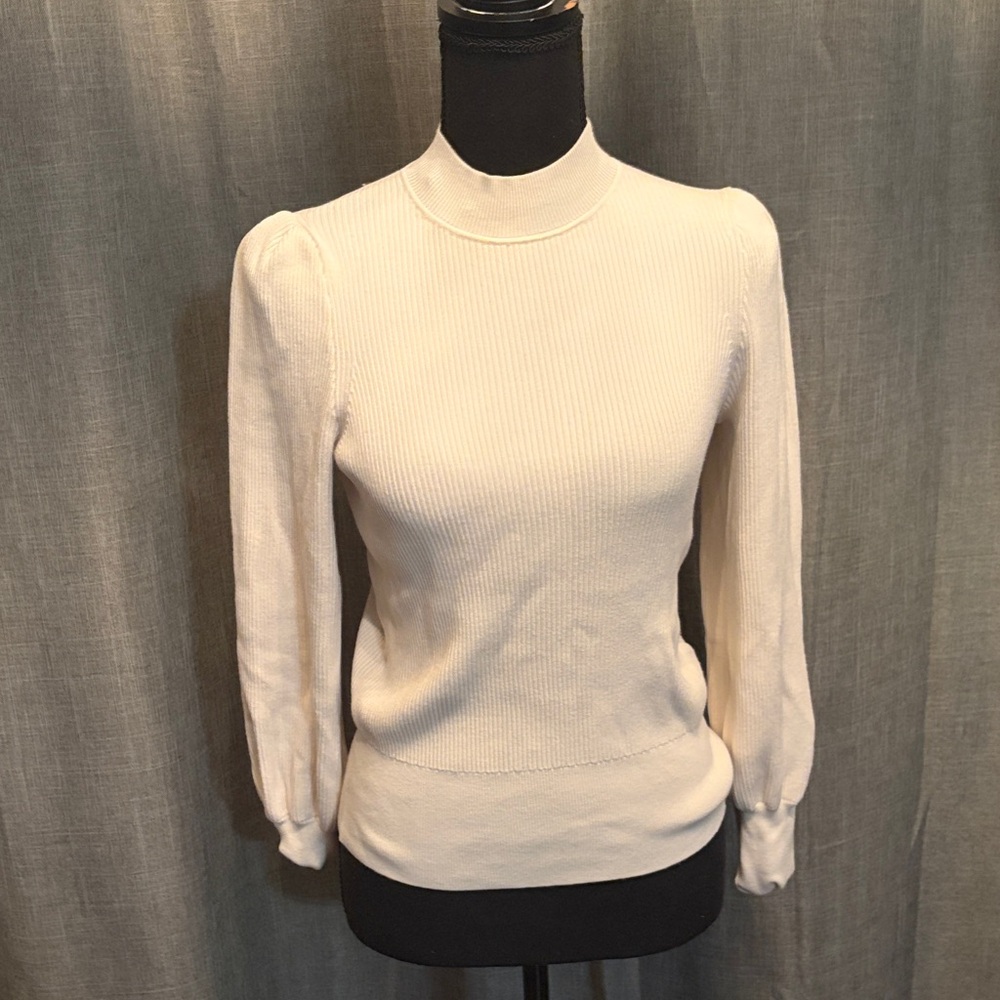 Banana Republic Ivory Ribbed Knit Top